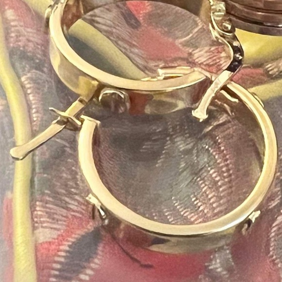 18k solid gold, saudi gold - Picture 2 of 3